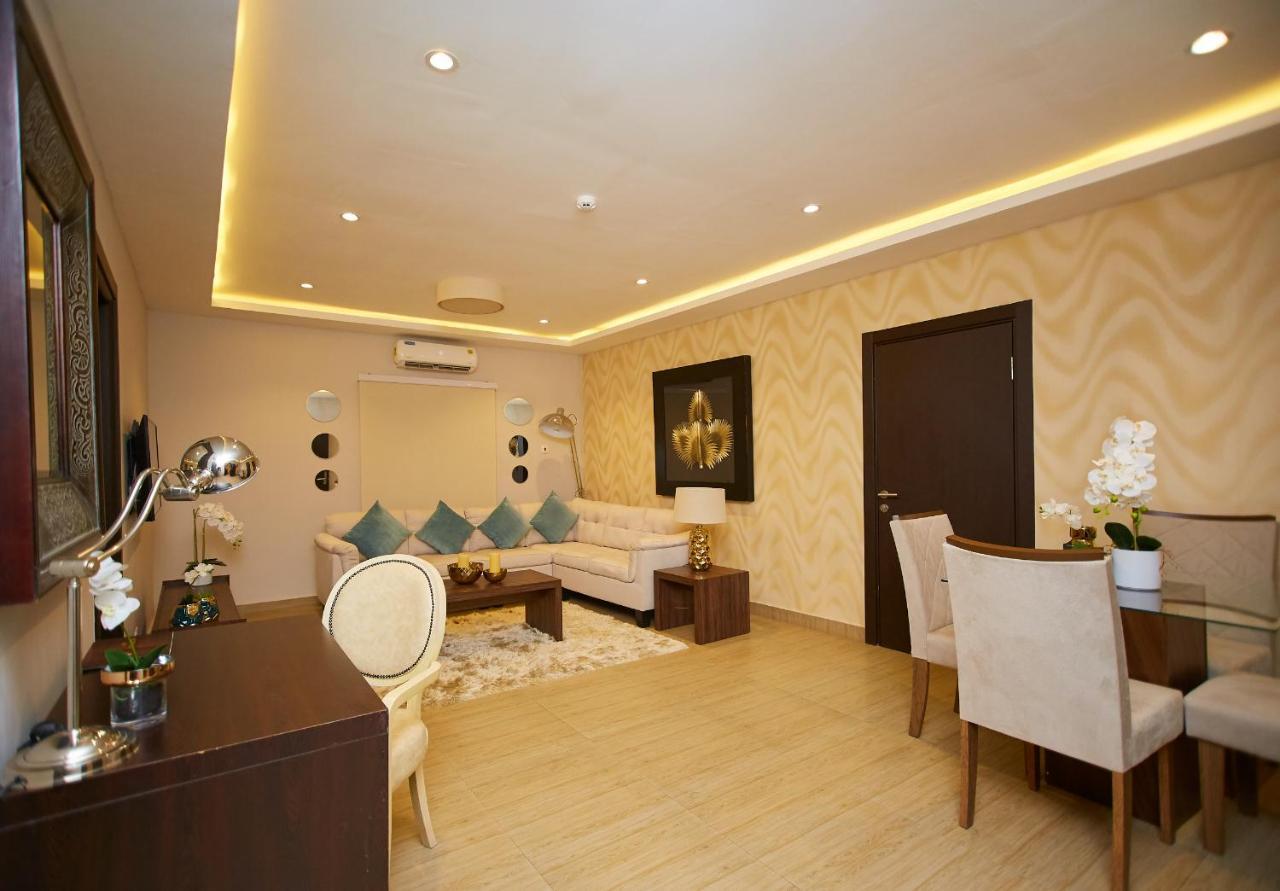 The Cabin Hotel Акра Екстериор снимка