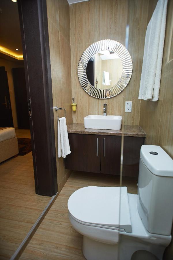The Cabin Hotel Акра Екстериор снимка