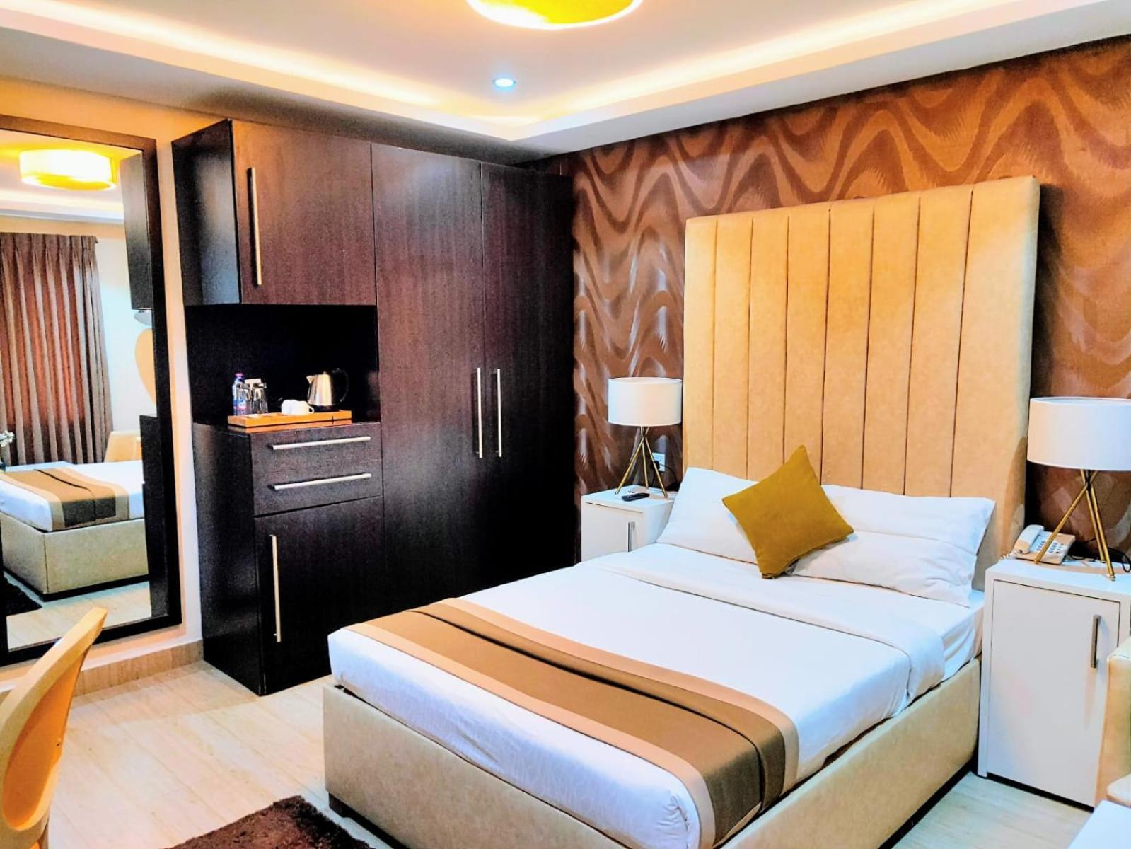 The Cabin Hotel Акра Екстериор снимка